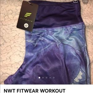 NWT FIT WEAR WORKOUT LEGGINGS